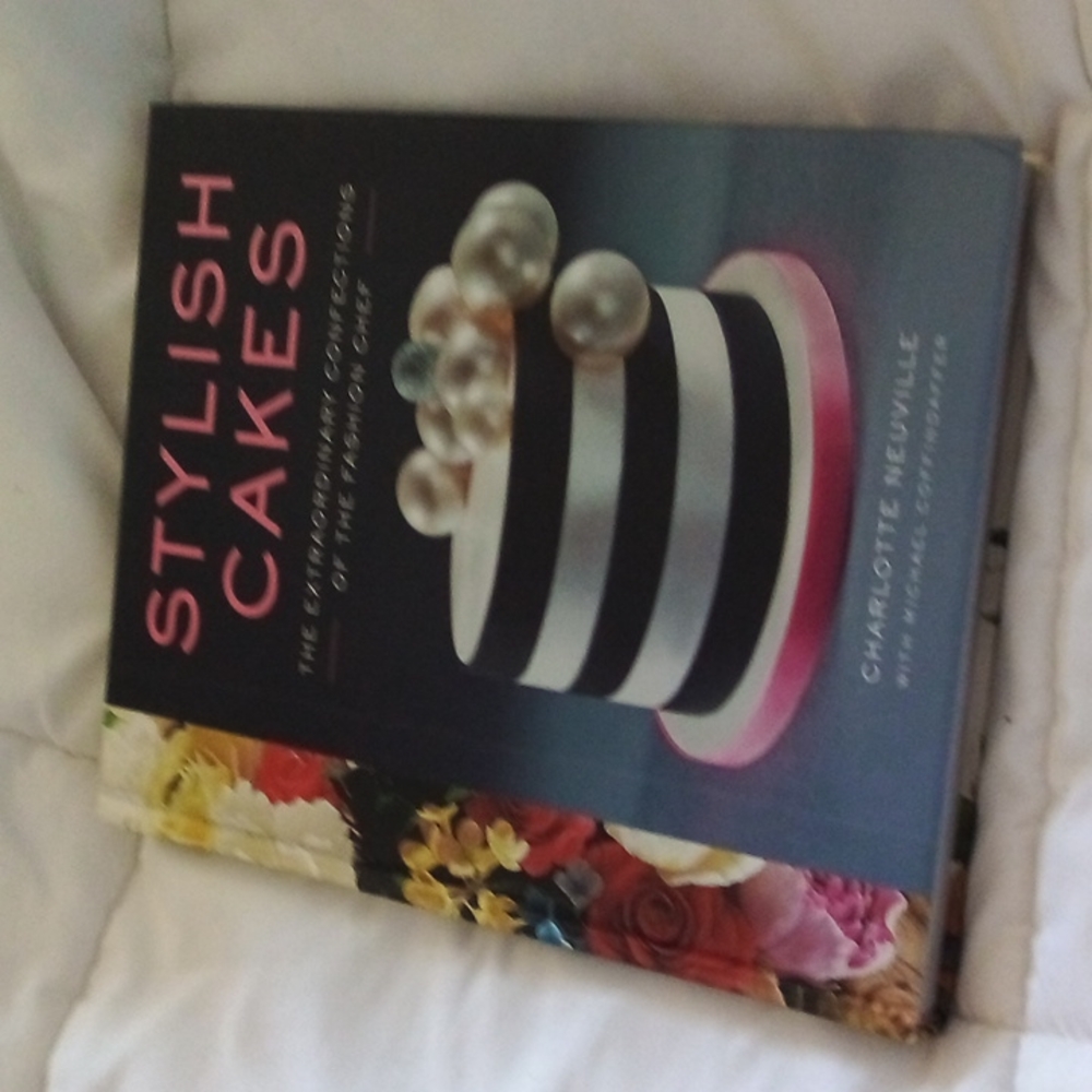 NEW Stylish cakes Receipie Books